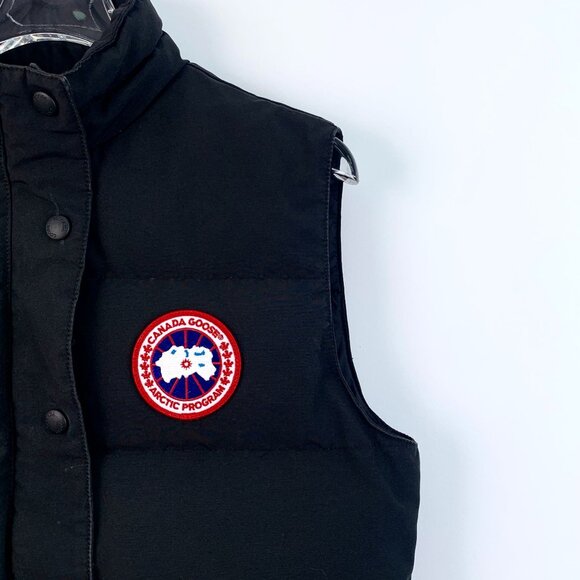 CM0196 Canada Goose Freestyle Crew Arctic Program Puffer Vest Black S - Picture 3 of 8